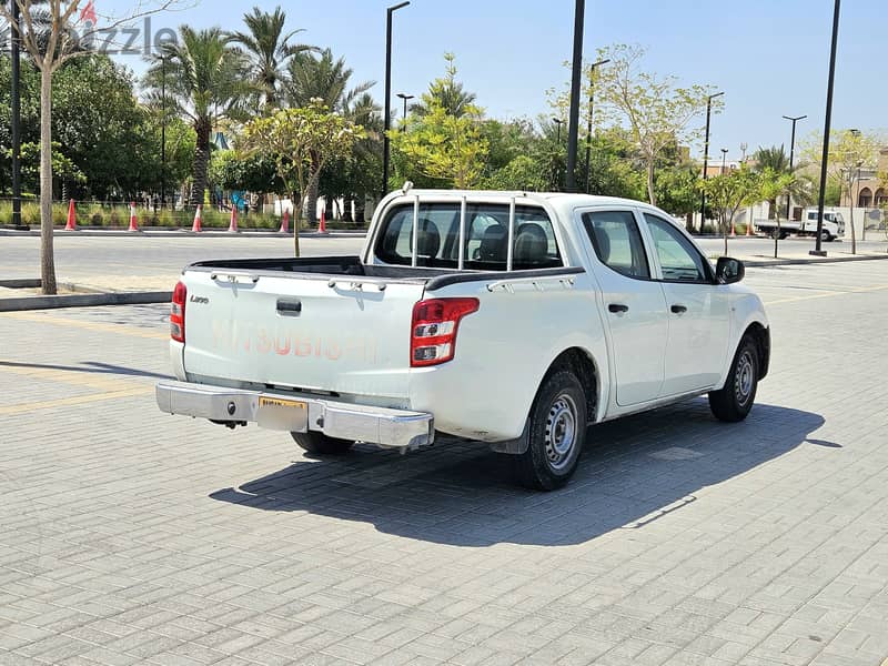 Mitsubishi L200 2016-Double Cabin Pickup 3