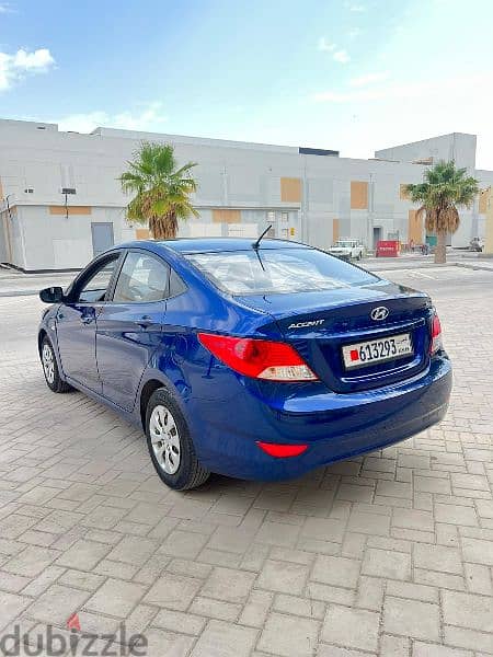 Hyundai Accent 2018 First Owner Low Millage Very Clean 5