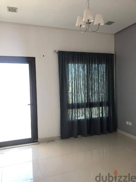 For rent sime furnitured flat 4 bed room 3 bathroom in Riffa 1