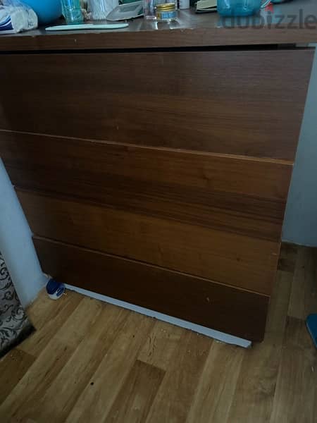 urgent sale , no delivery , 4 rack shelves , 7bd 1