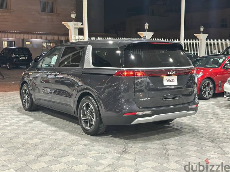 Kia Carnival 2023 1