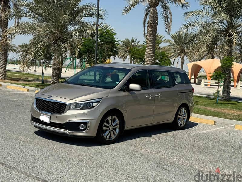 Kia Grand Carnival 2016 (Beige) 1