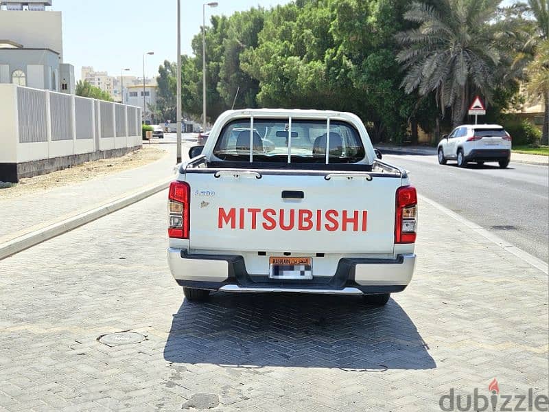 MITSUBISHI L200 2019 DOUBLE CABIN PICK-UP URGENTLY FOR SALE 4