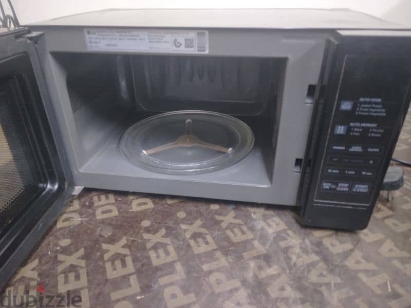 LG DIGITAL MICROWAVE 20LITRE 1