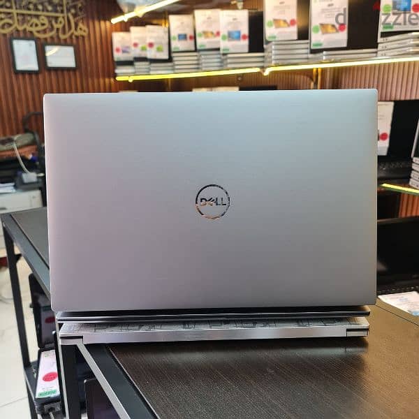 Dell Precision 5550
Core i7-10th Gen 5