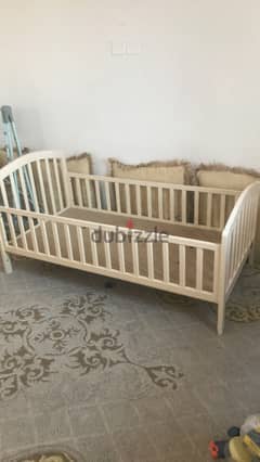 Juniors crib white 15 bd -- wood colour crib 15 bd 0