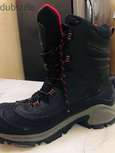 Columbia Boots Brand new 5