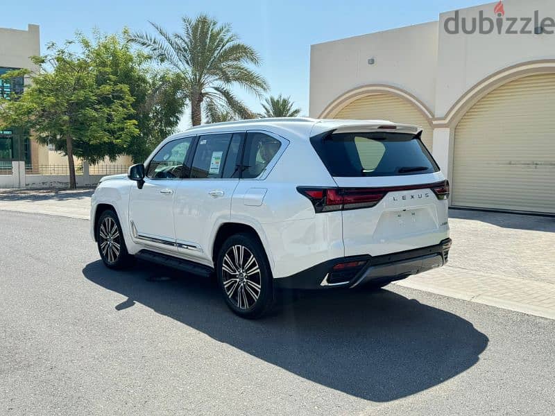 2024 Lexus LX 600 URBAN (Brand new Condition) 4