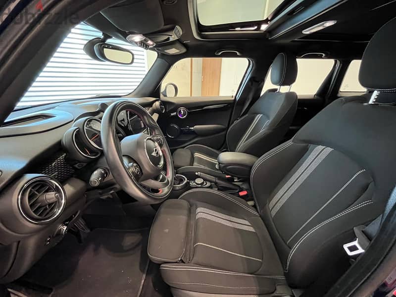 MINI Cooper s MODEL 2017 CLEAN CAR FOR SALE 6