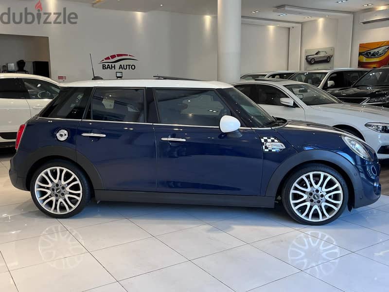 MINI Cooper s MODEL 2017 CLEAN CAR FOR SALE 10