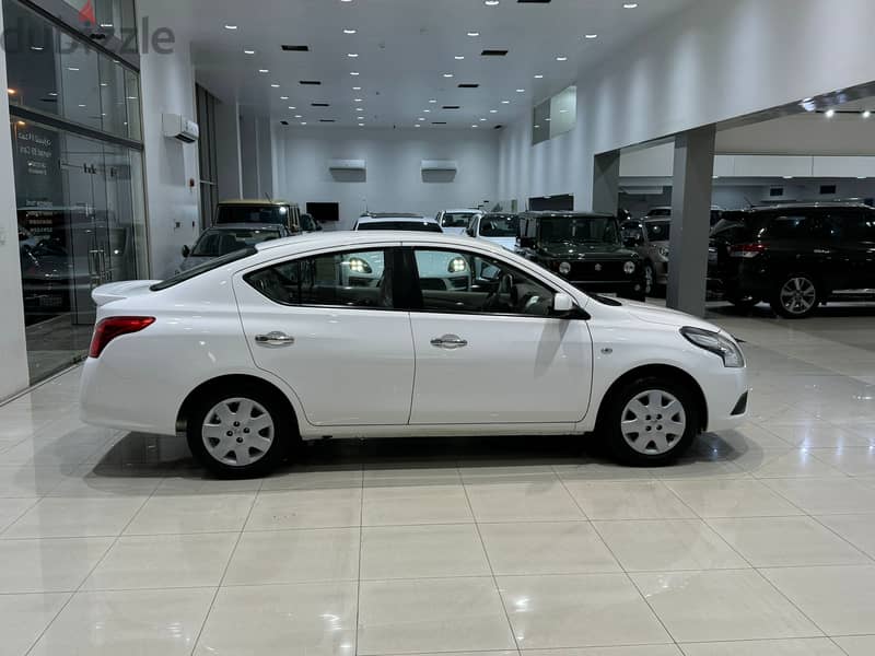 Nissan Sunny 2024 white 2