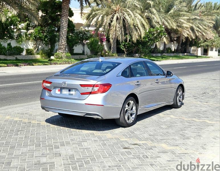 HONDA ACCORD 2018 FULL OPTION WITH SUNROOF TOP EXCELLENT CONDITION 3