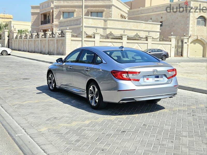 HONDA ACCORD 2018 FULL OPTION WITH SUNROOF TOP EXCELLENT CONDITION 5