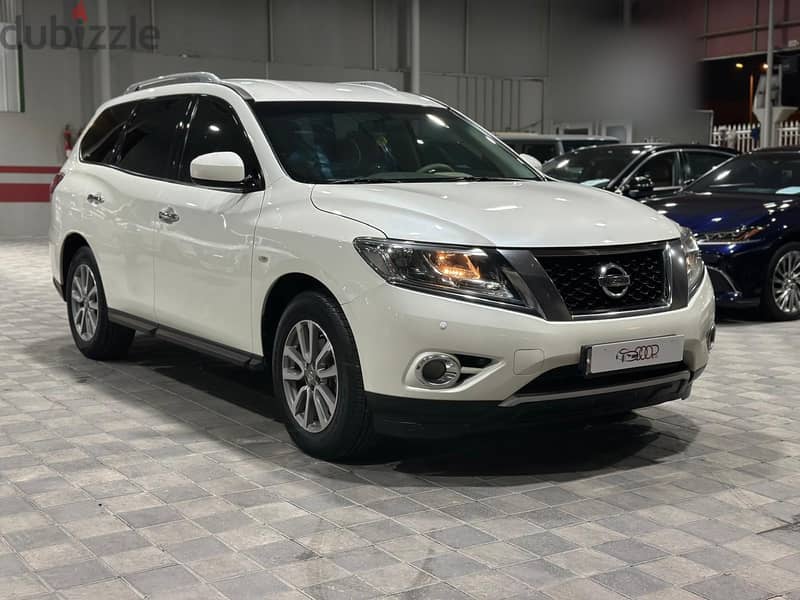 Nissan Pathfinder 2015 1