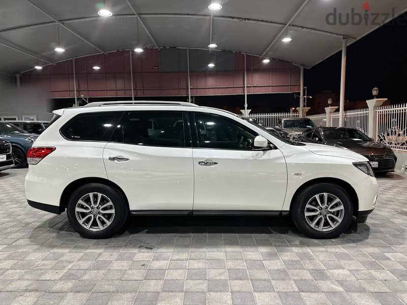 Nissan Pathfinder 2015 10