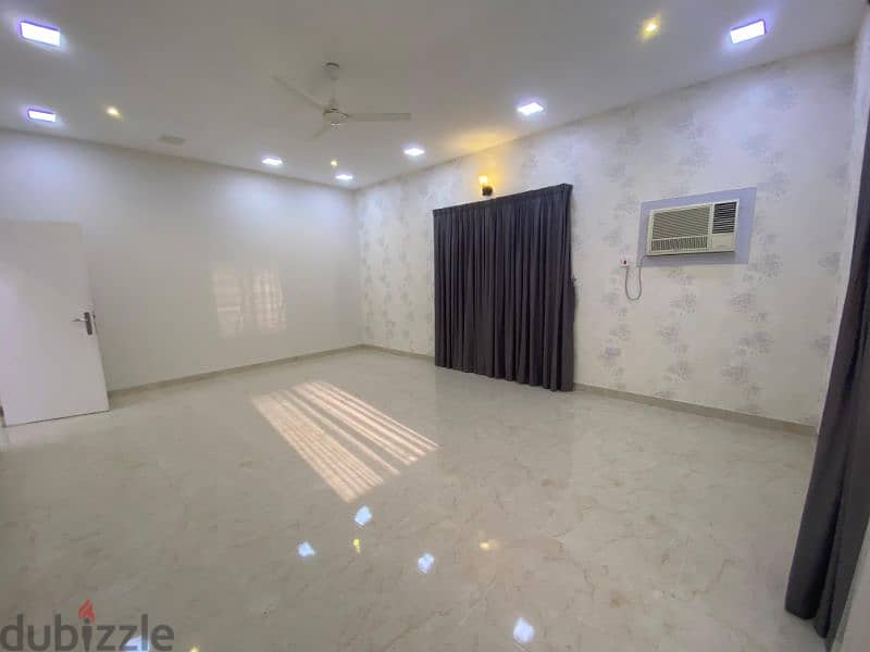 Flat For rent in Saar near Saar Primary Boys School 230bd with EWA 7