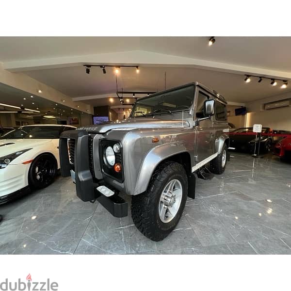 Land Rover Defender 90 2011 1