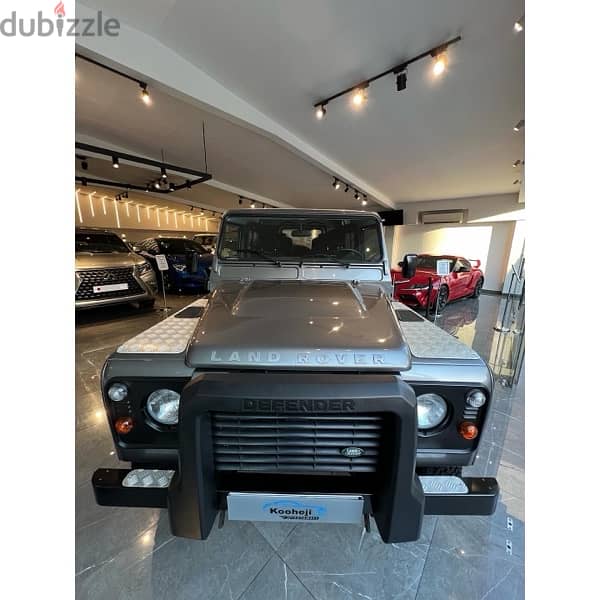 Land Rover Defender 90 2011 9