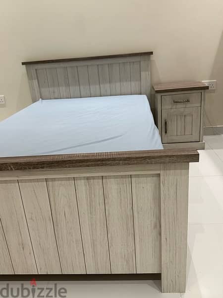 Single bed with 1 drawer+ dresser for sale 7