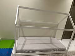 Bed for sale with mattress for kids 0