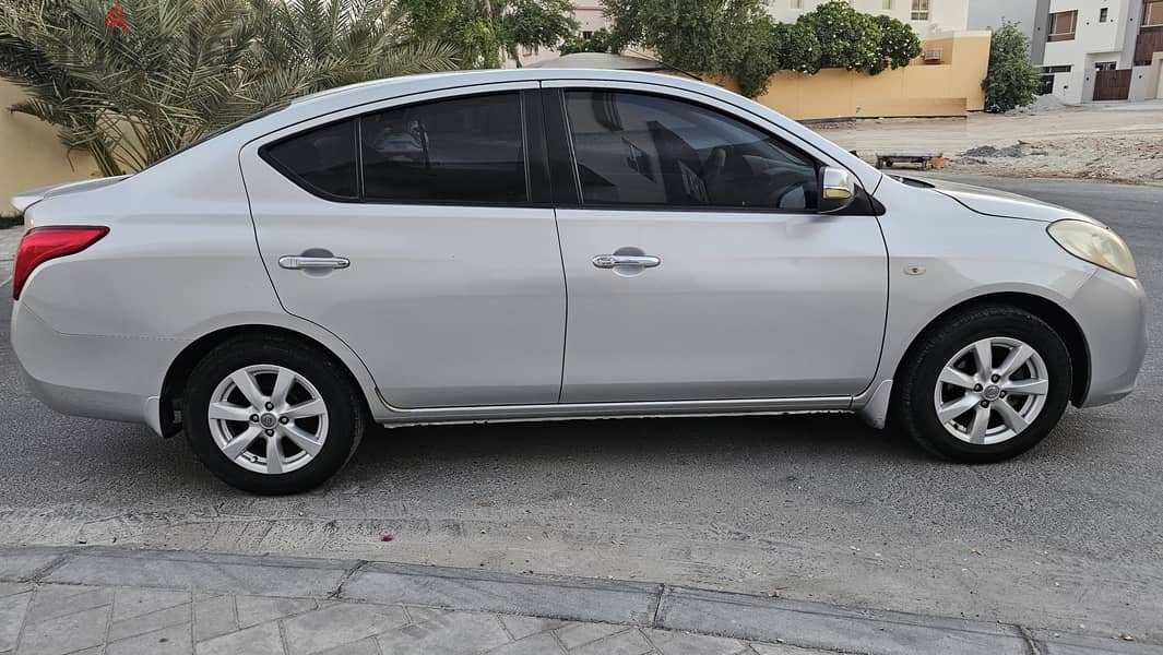 Nissan Sunny, Excellent Condition, Silver Color 4