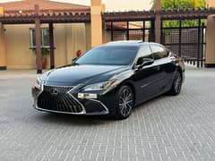 2022 model Lexus ES-350