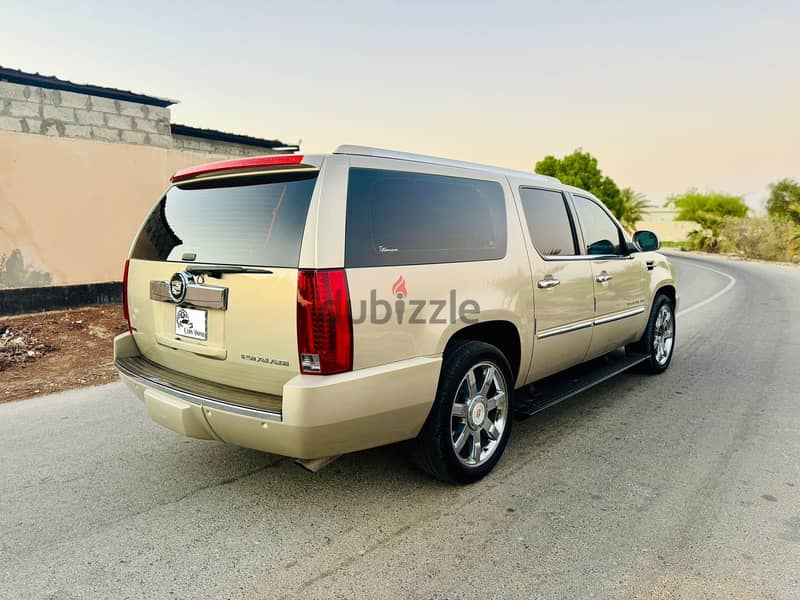 Cadillac Escalade 2010 XL كاديلاك اسكاليد 1