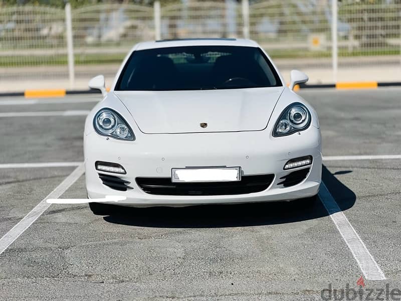 Porsche Panamera S 2011 1