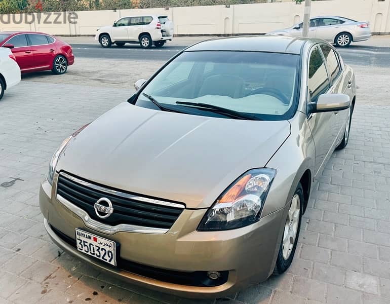 Nissan Altima 2008 1