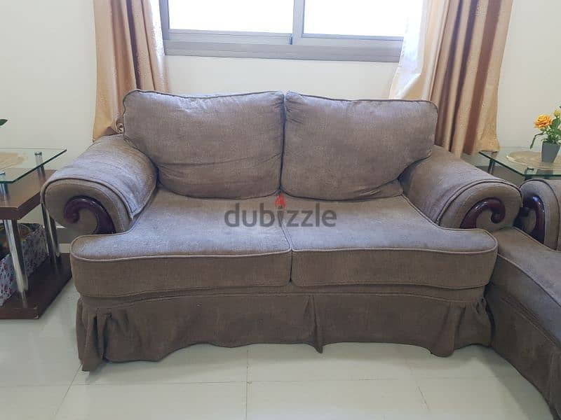 sofa urgent sale 0