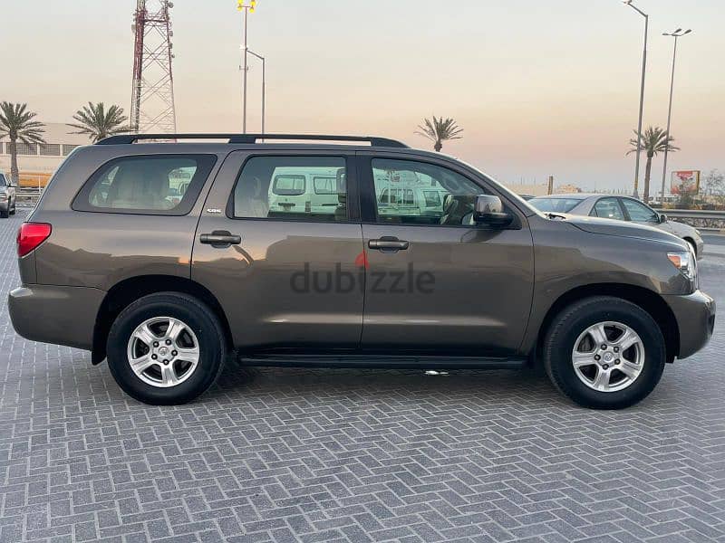 Toyota Sequoia model 2013 Bahrain Agency 3