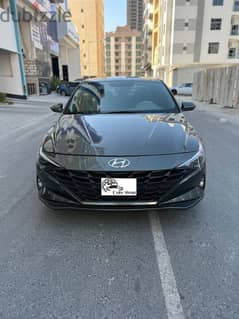 Hyundai Elantra 2022 Mid