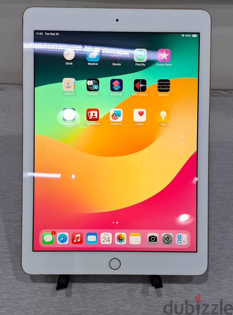 Apple IPAD 6 2018 9.7" Screen 128GB Storage (FREE AIRPODS) IOS 17.1 3