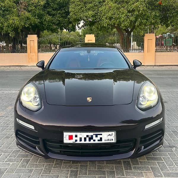 Porsche Panamera 2015 4