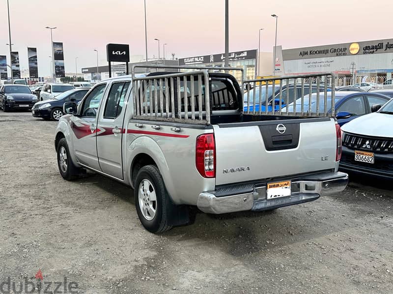 Nissan Navara LE 2013 silver 4