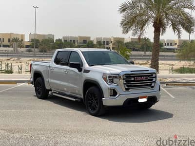 GMC Sierra elevation 2022 (Silver)