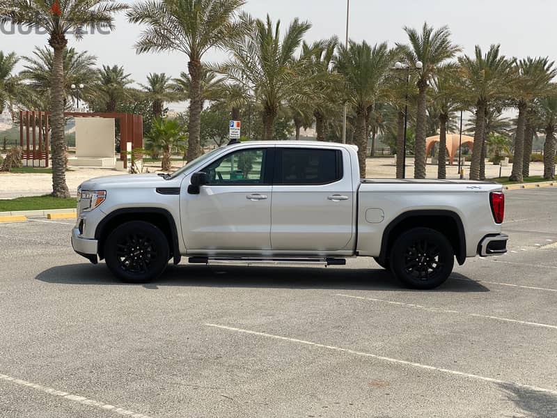 GMC Sierra elevation 2022 (Silver) 2