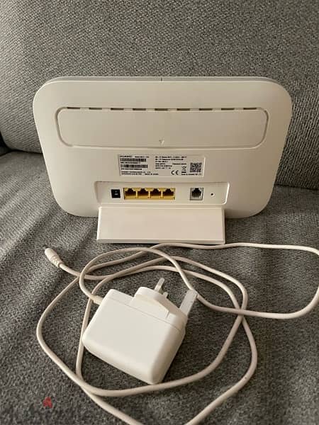 HUAWEI SIM ROUTER STC,MENATELECOM ONLY 1