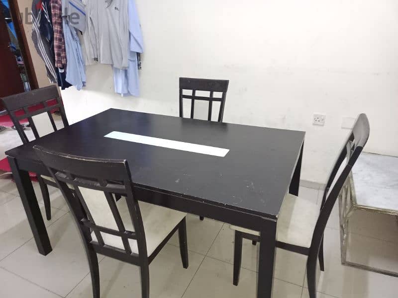 dinning table for sale good condition call WhatsApp 38794679 1