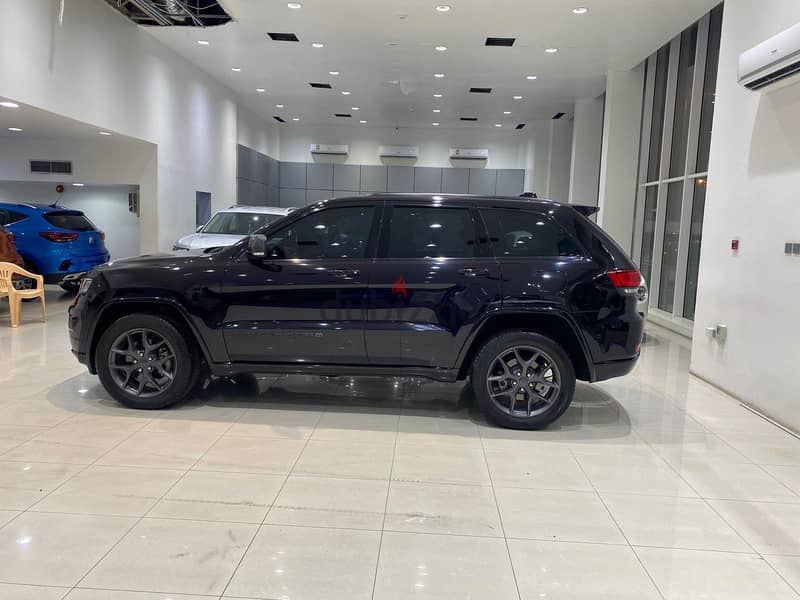 Jeep Grand Cherokee 2021 black 2