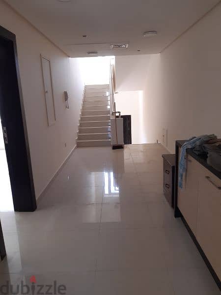 للايجار فيلا راقية في سند For rent villa in Sanad 6