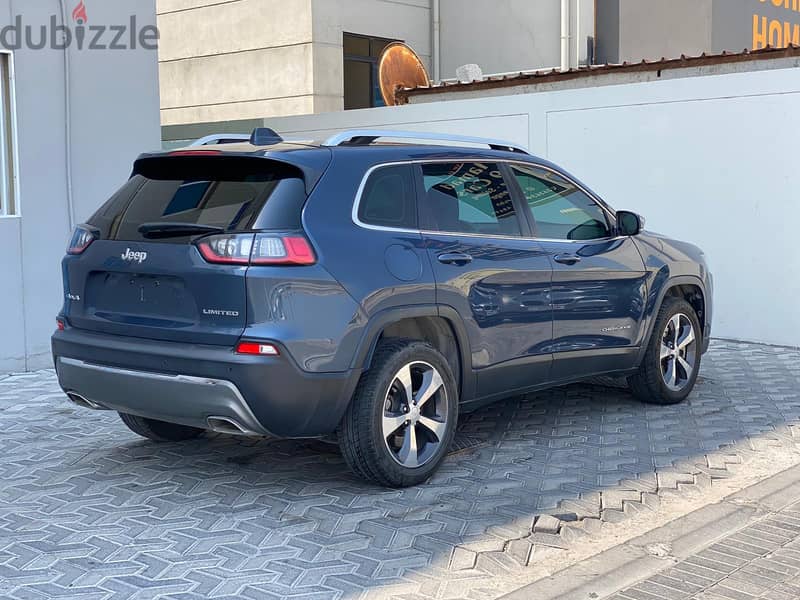 Jeep Cherokee LTD 2019 blue 5