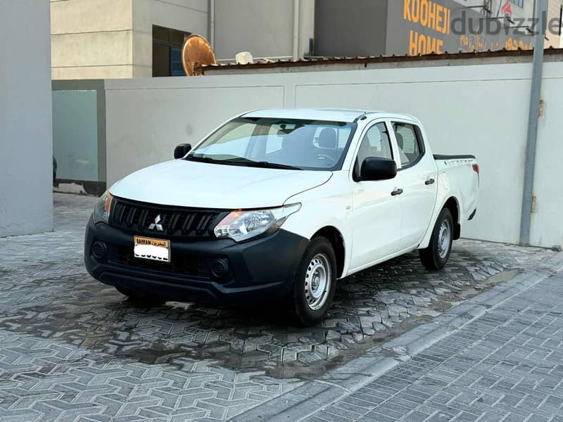 Mitsubishi L200 2016 white 1