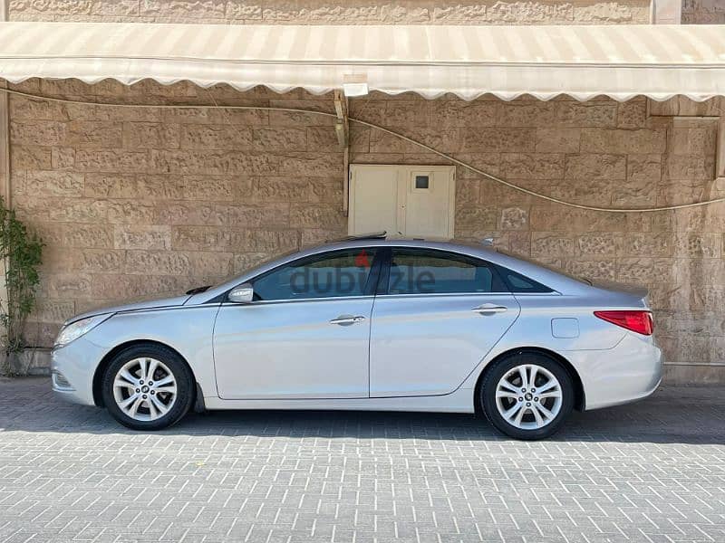 2013 model Hyundai Sonata 2