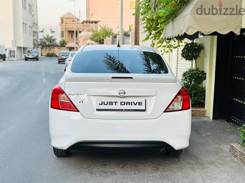 Nissan Sunny 2024 MODEL 4