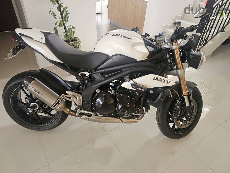 Triumph Speed Triple 1050 SOLD 1