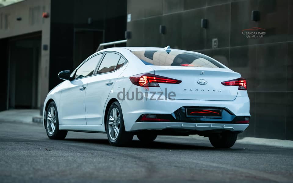 Hyundai Elantra 2020 9