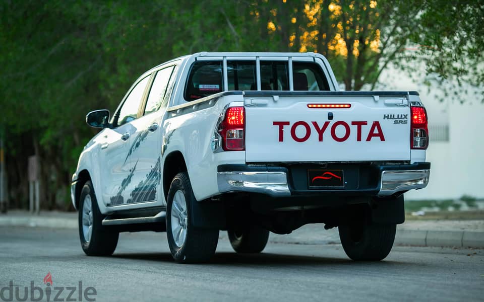 Toyota Hilux 2020 3