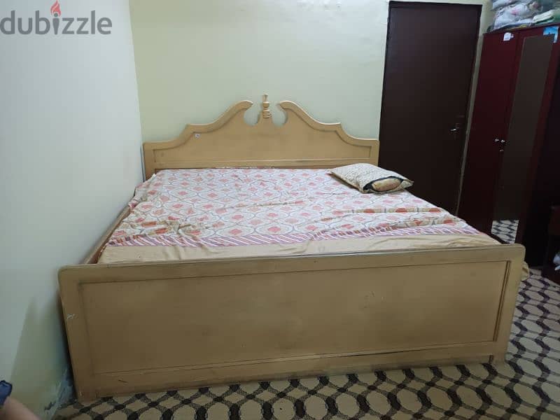 king size bed 1