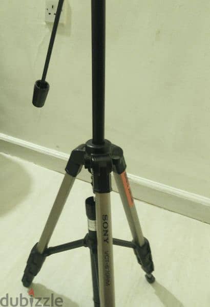 Sony BCT670RM Tripod 2